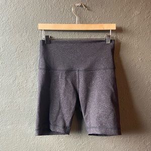Lululemon Wunder Train Shorts